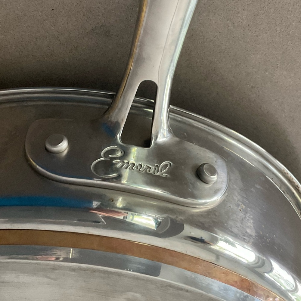 Emeril Legasse 8 Qt Sauté w/Copper Core - Picture 2 of 8